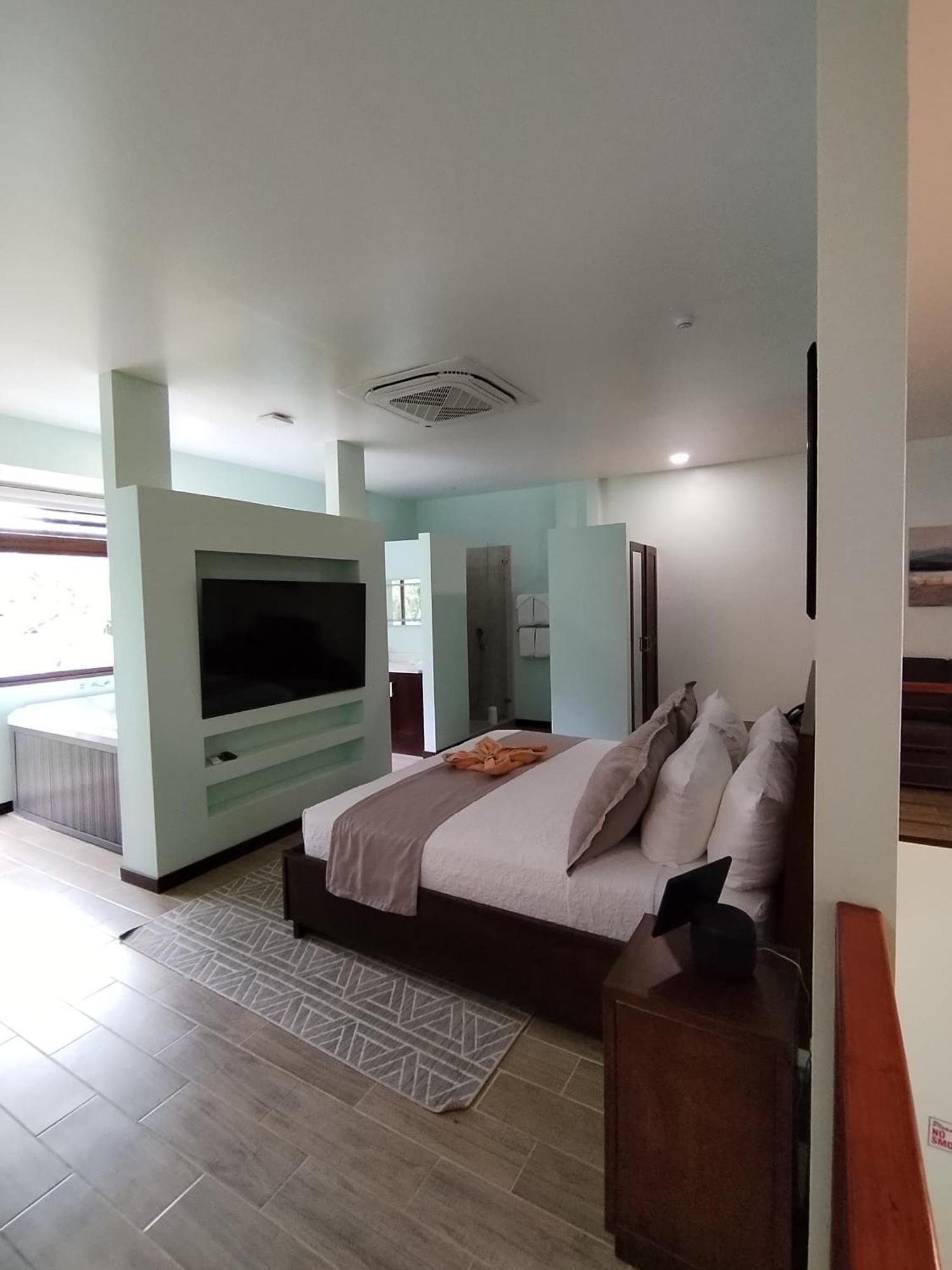 Bungalows Beachfront Hotel Пунта-Ува Экстерьер фото